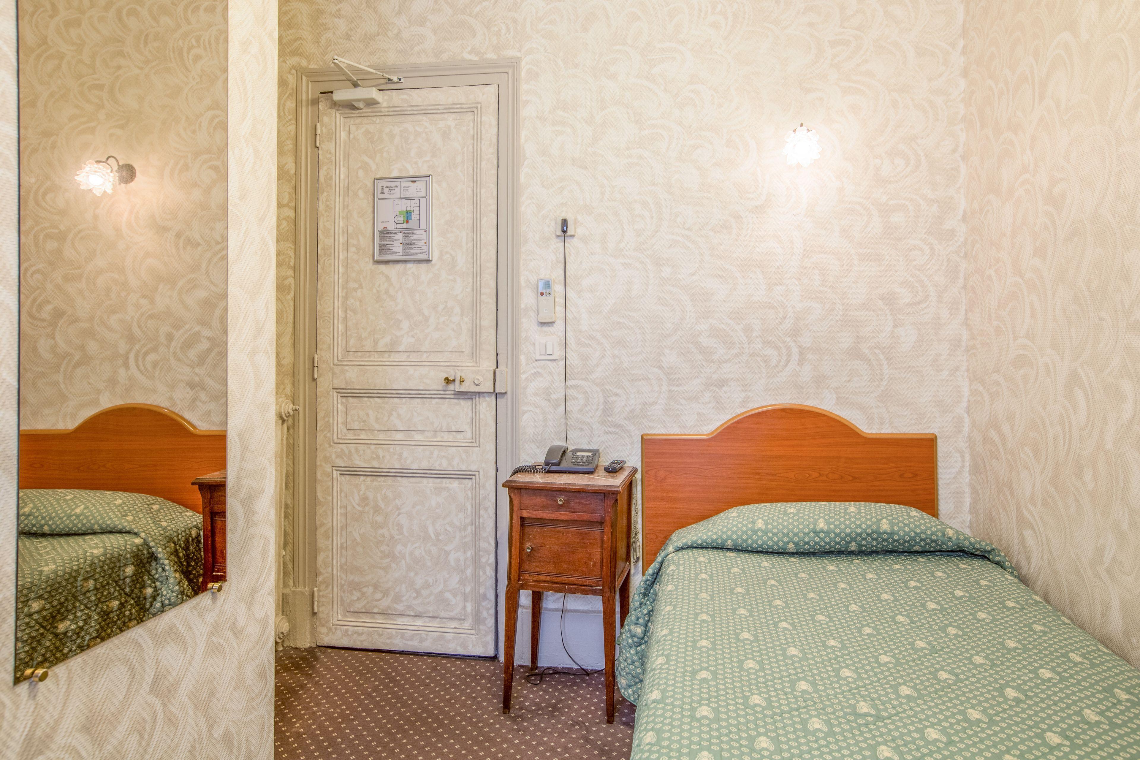 Hotel Louvre 2*